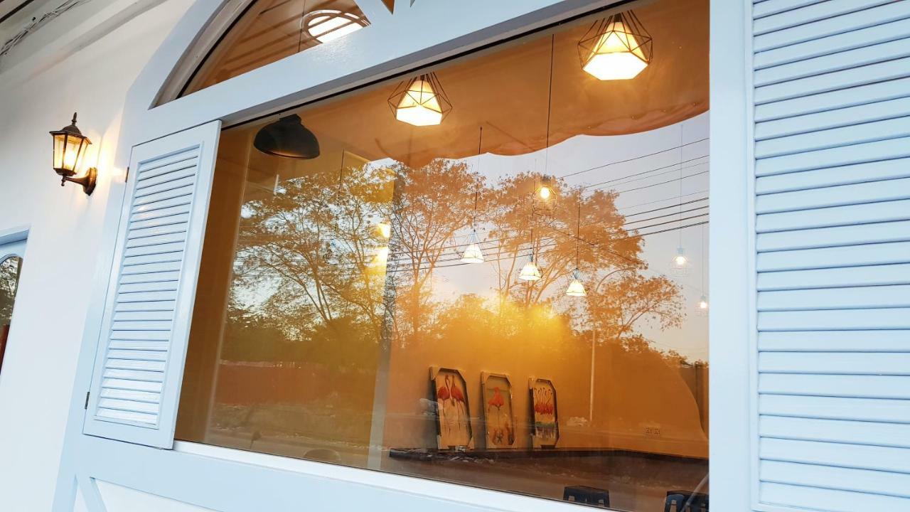 셈포르나 Ocean House 호스텔 외부 사진